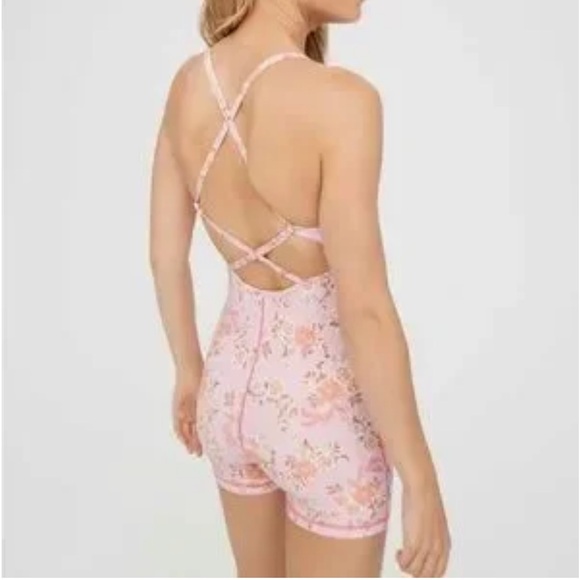 Arie Offline Real Me 3” Floral Shortie‎ Bodysuit. Country Pink. Size L (711) - Picture 3 of 11